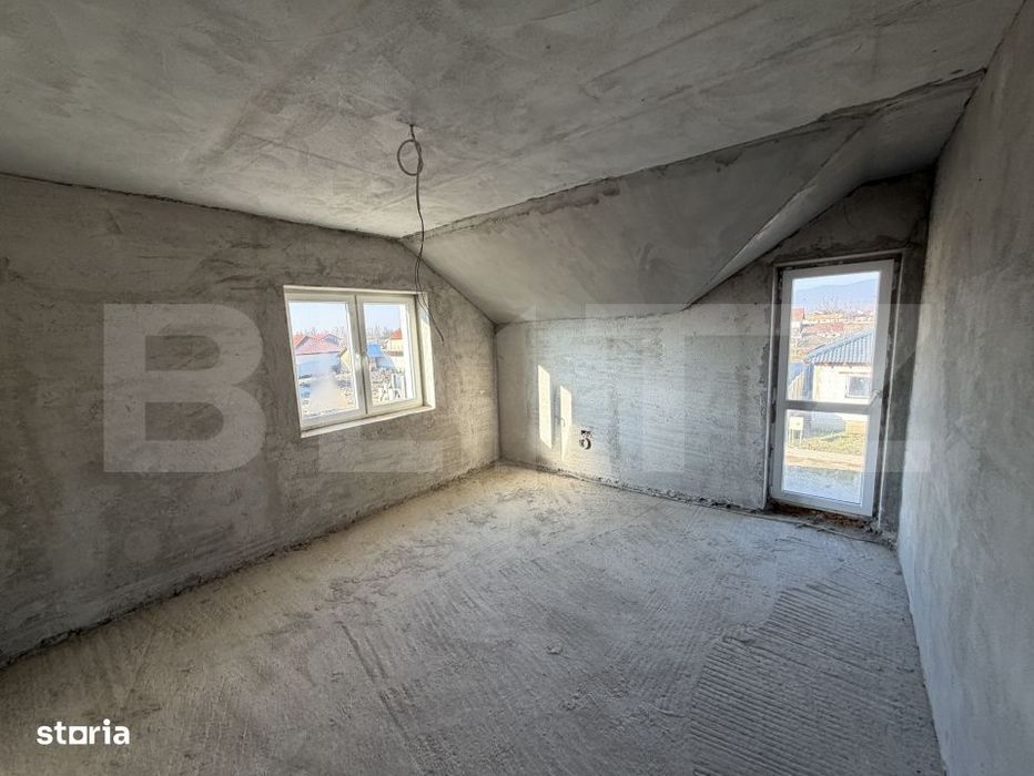 Casa P+1 semifinisata, 250 mp, garaj, teren generos, zona Partos