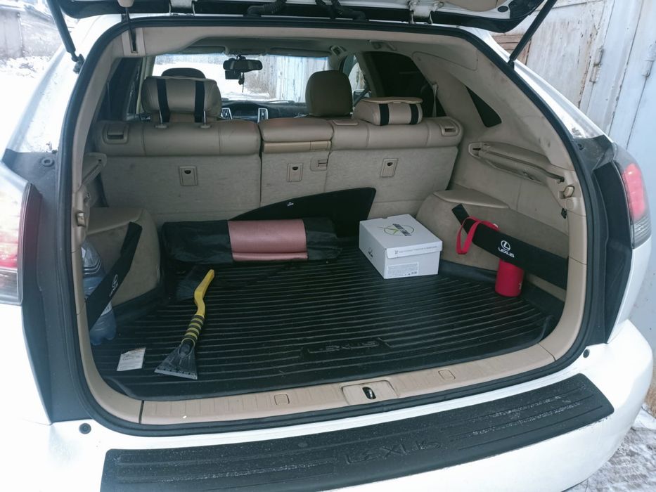 Продам Lexus RX400h