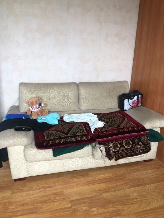 Продам б/у диван + мини диван