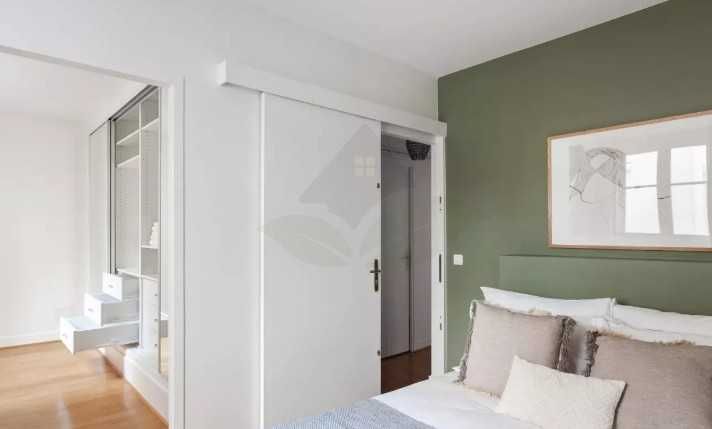 Дава се под наем Четиристаен апартамент в Пловдив, Център - 96 кв.м за 255 € - Снимка #1