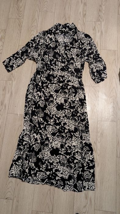 Платья стильные, универсальные