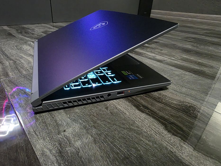 Msi Gaming Cyborg/ Thin RTX 3050 Nou
