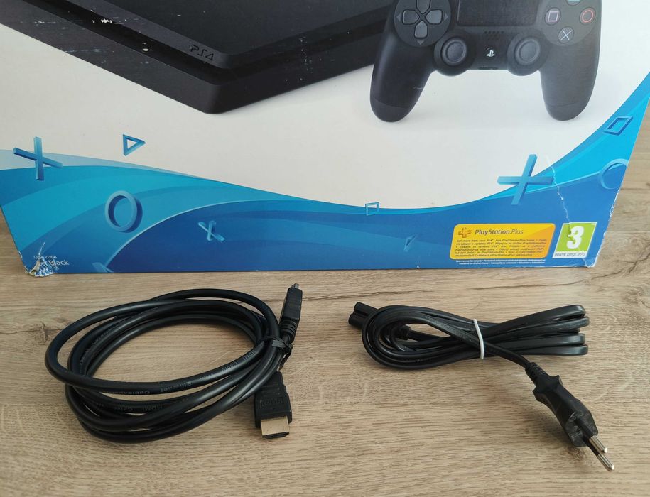 PlayStation 4 Slim (500GB)