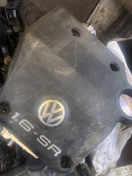 Urgent motor golf 1.6 sr negociabil fara anexe