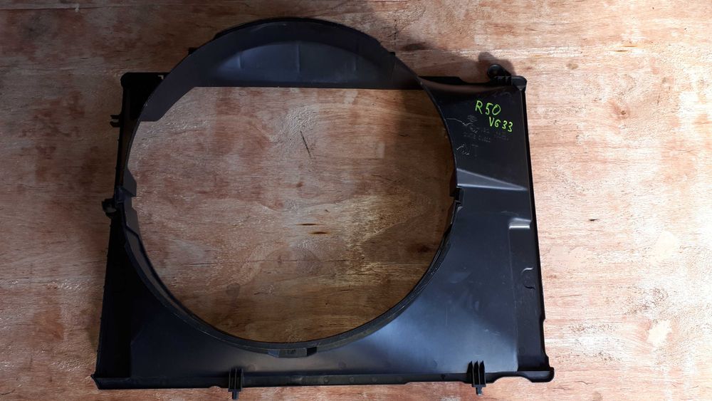 Диффузор радиатора на Ниссан Террано R50 Дизель Бензин