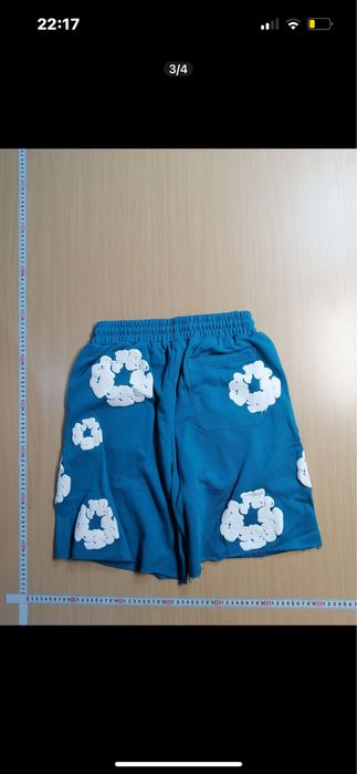 Pantolni scurti denim tears