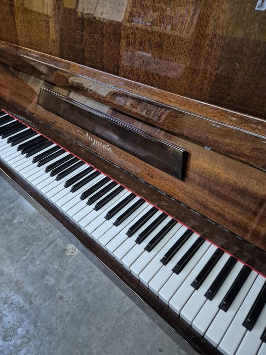 Пиано под наем/продажба