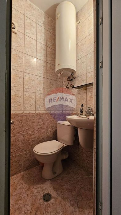 Дава се под наем Тристаен апартамент в Варна, ВИНС - 80 кв.м за 510 € - Снимка #10