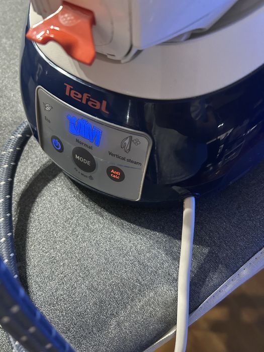 Vand statie calcat Tefal