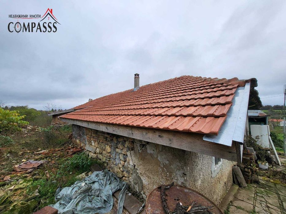 Къща с двор, с. Преселенци, Общ. Ген. Тошево - 25500евро!