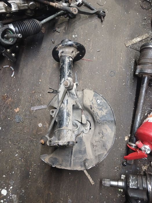 Переднияя стойка БМВ Е34