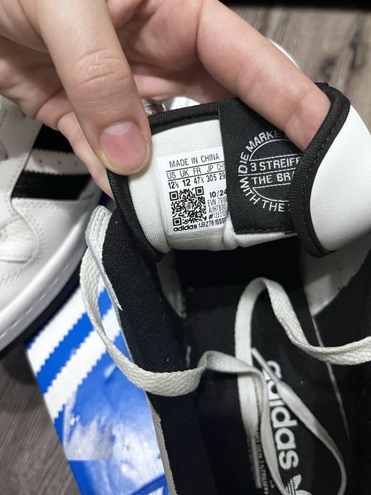 Кроссовки Adidas, оригинал, бирки сохранены