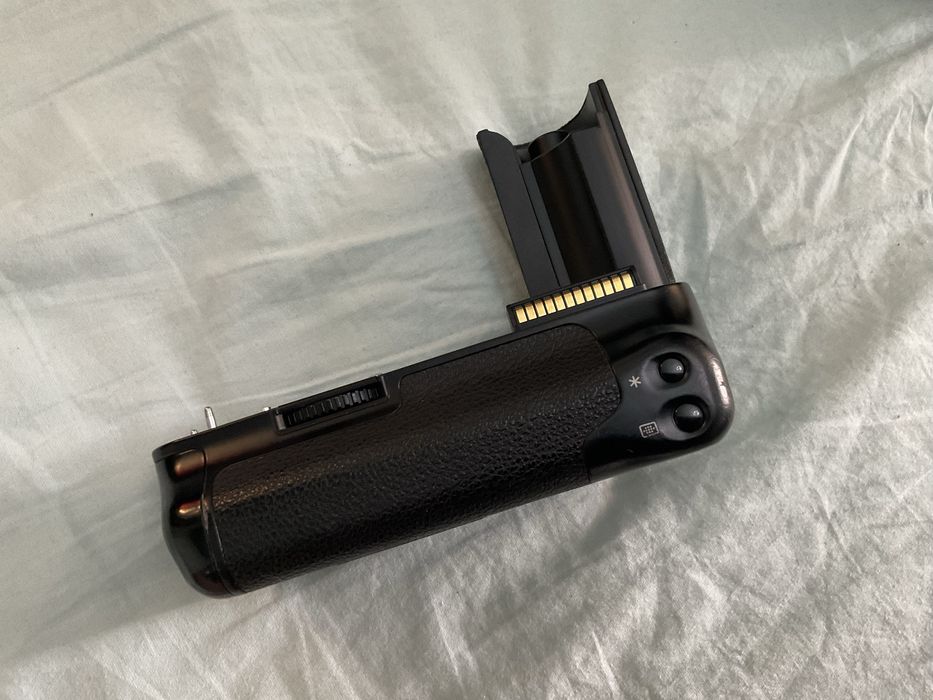 Canon drive booster PB-E2 - Canon 3