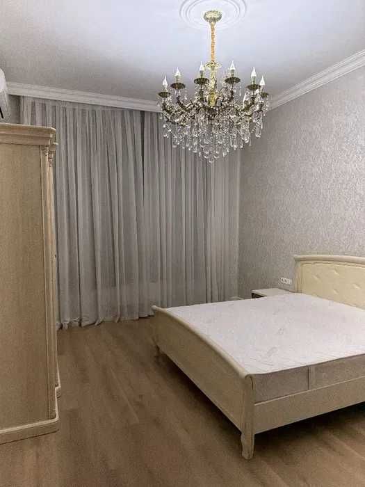 Аренда 4 комнатной квартира в ЖК Новомосковская от Golden House.