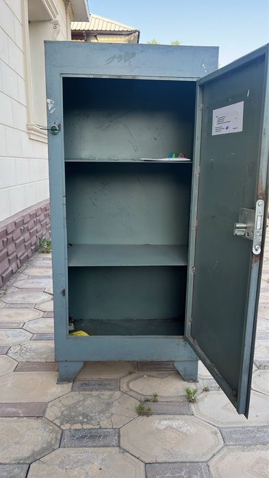 Продается Сейф очень большой