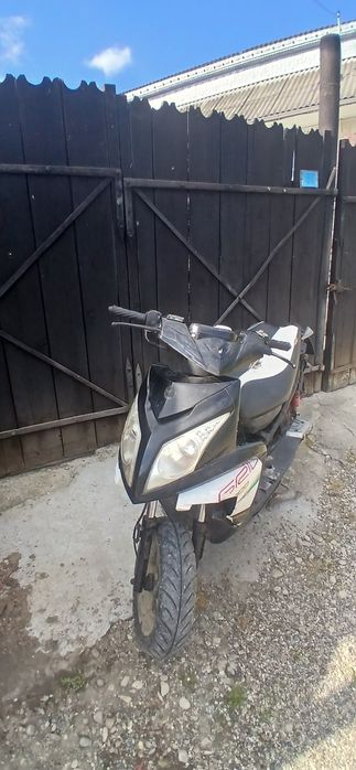 vând scuter chinezesc