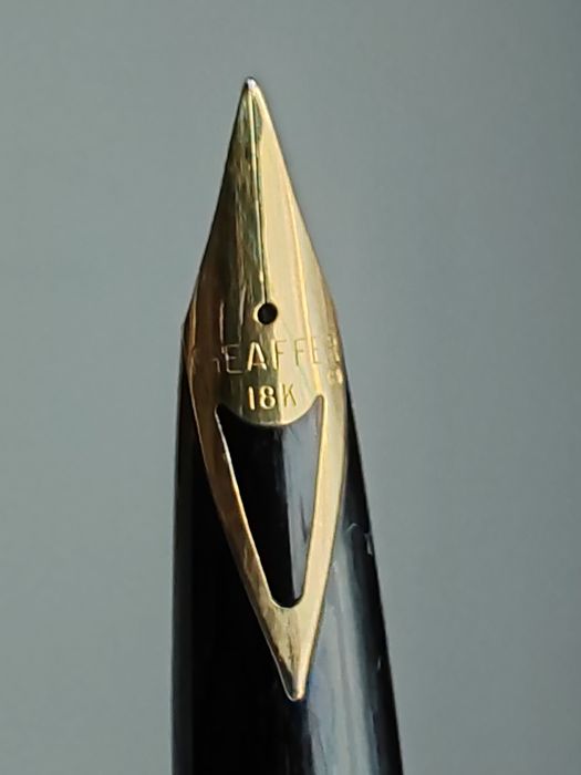 Stilou SHEAFFER Imperial GOLD cu peniță din aur de 18K
