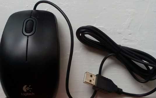 Stoloniy kompyuter sotiladi 8 gb