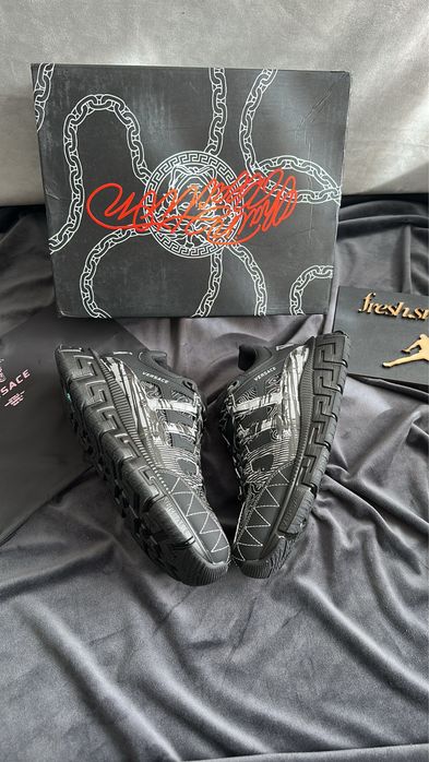 Versace Trigreca Low Top size 45