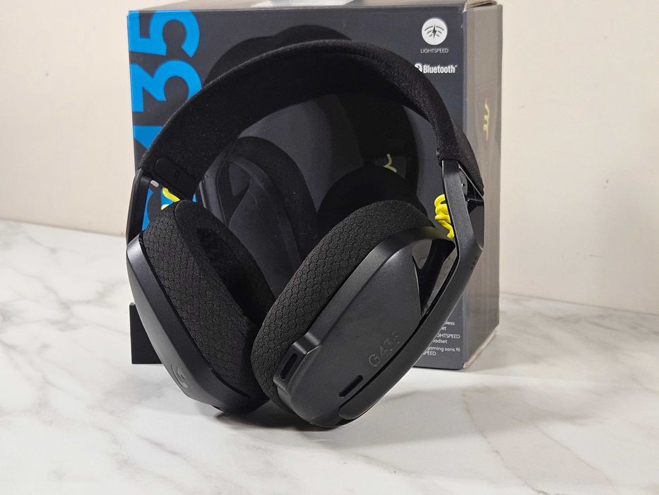 Logitech G435 Lightspeed – леки безжични слушалки за игри и музика