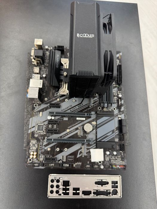 Комплект i5-9400F + Gigabyte B365 HD3 + кулер