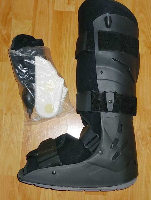 Orteza picior glezna pneumatica, profesionala DYNAMICS ca noua ( L )