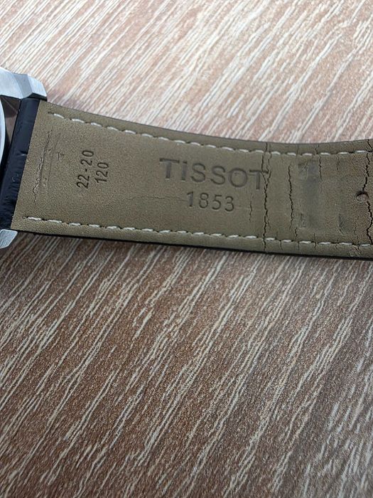 Часовник TISSOT SKELETON  T070405A