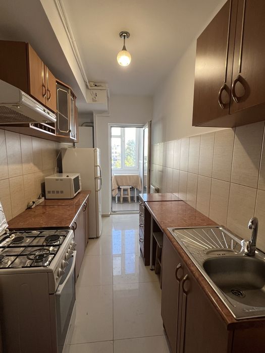 PF inchiriez apart 2 camere, central