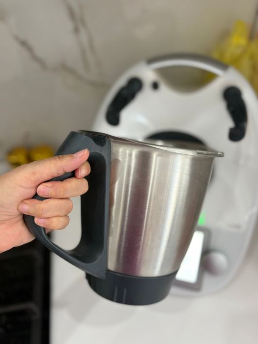 Срочно продается термомикс 6 +чаша