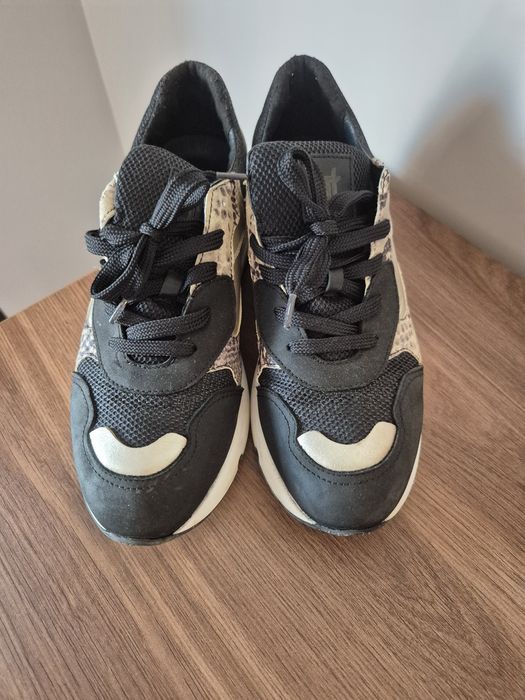 Обувки togoshi 41 номер