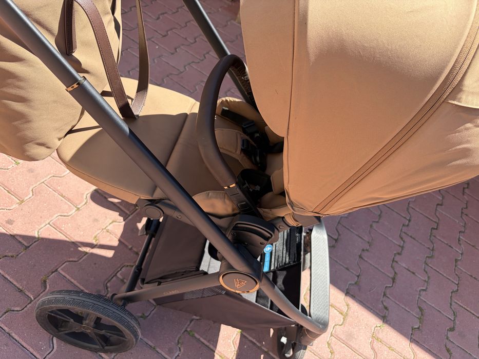 Venicci Комбинирана количка 2 в 1 Claro 2 Caramel и  Venicci Стол за кола Tiago (0-13 кг.) Beige