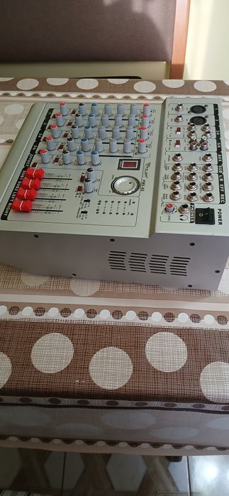 Vând  mixer activ
