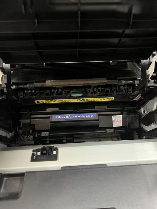 Продается  3 в 1 черно белый принтер Canon
