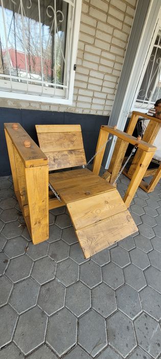 Качеля, кресло качалка