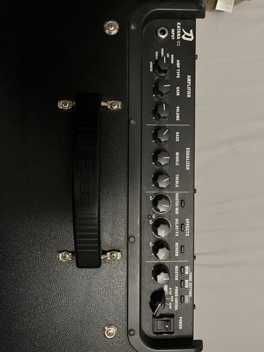 Amplificator chitară BOSS KATANA-50 – 50W, 1x12”, efecte integrate