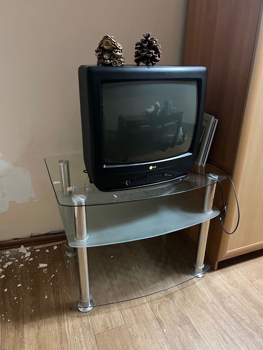 Подставка для телевизора