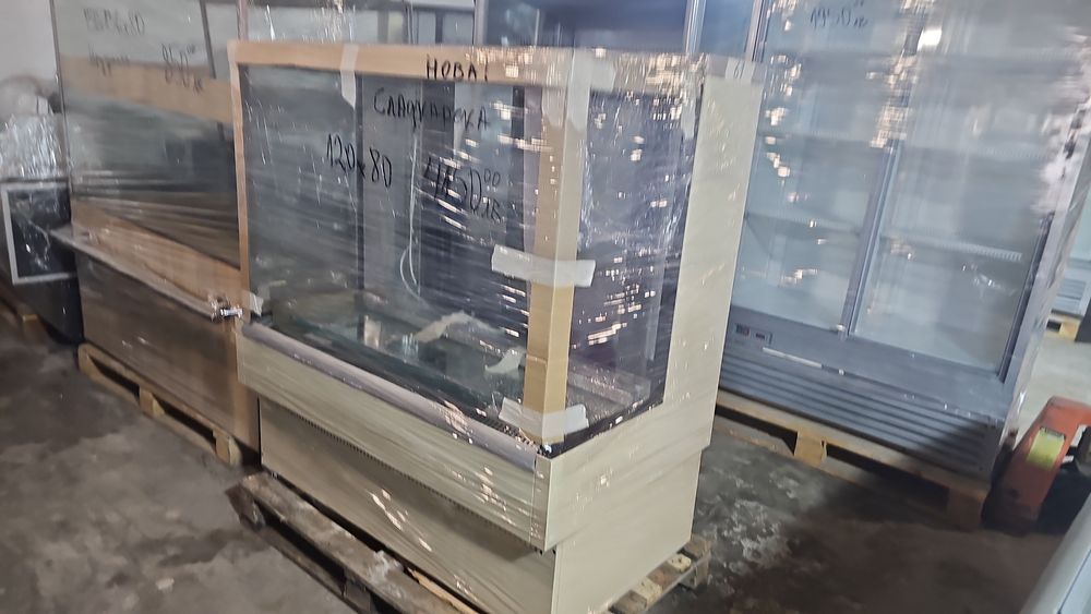 Сладкарска витрина 120х77