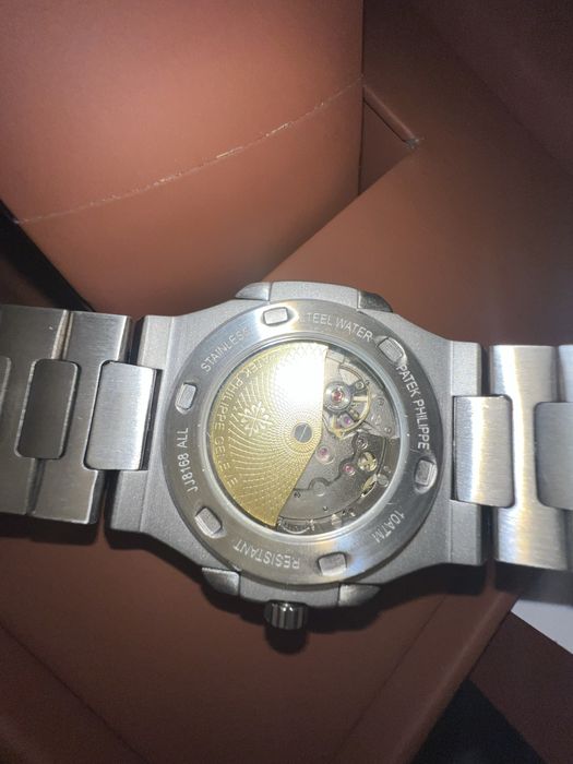 Patek Philippe Nautilus 5711/1A-014 (green dial)