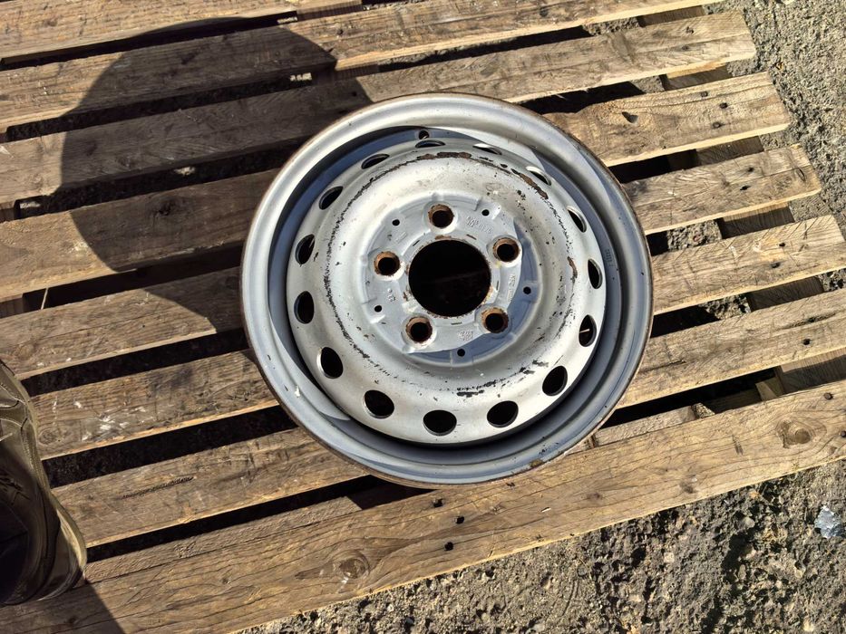 15 цола 5 х 130 мм Мерцедес Спринтер / ФВ Ел Те - 6 Инча / ЕТ 75