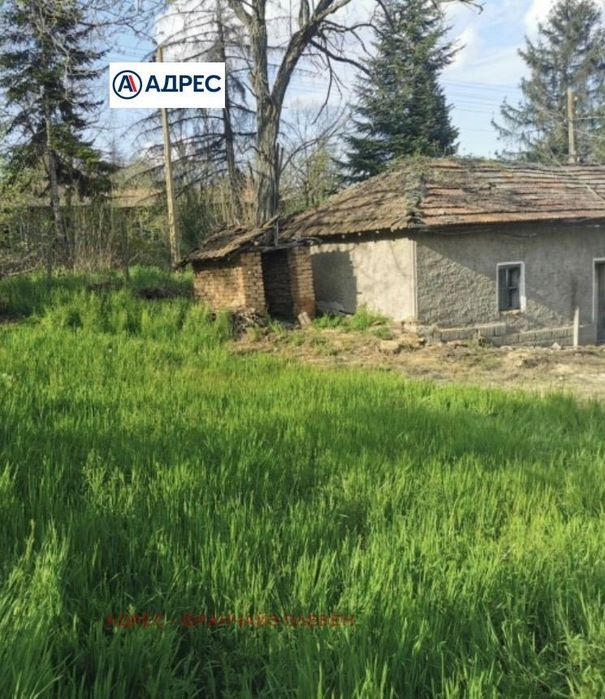 Парцел в Плевен, област-с.Коиловци площ 1030 цена 9800