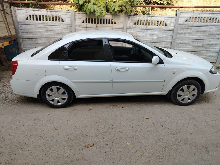 Жентра, холати зур, ремонтга хожат йук.