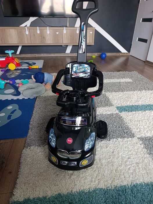 Vând mașinuță bebe