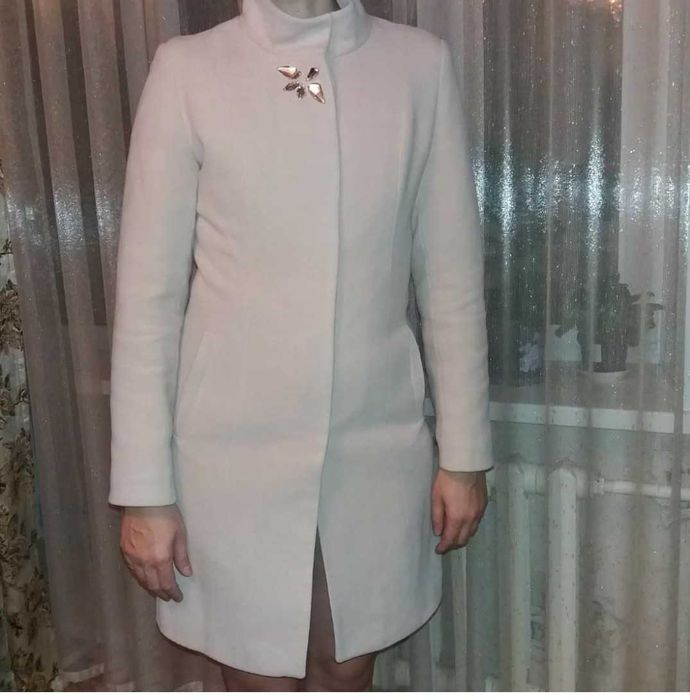 Продам пальто в хорошем состоянии.