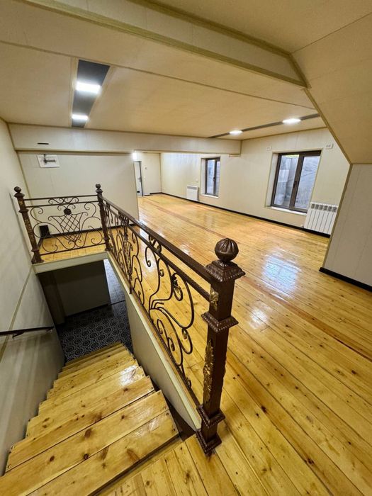 Mirzo Ulug‘bek tumanida 132 m² tayyor ofis / podval 2 qavatli