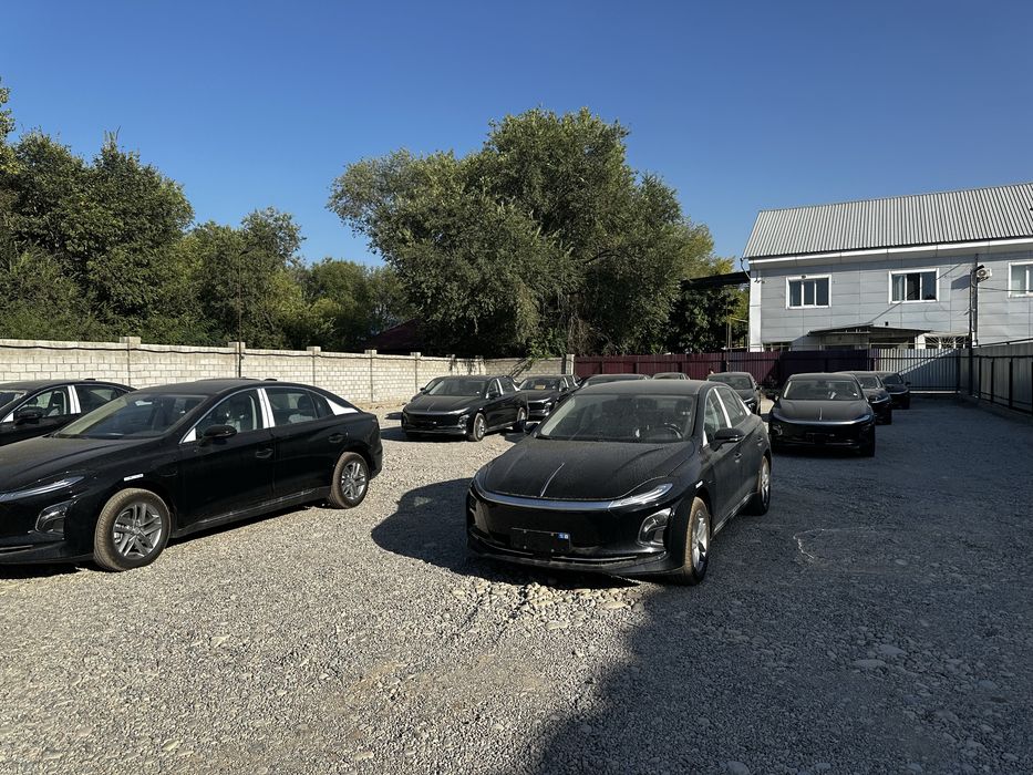 Аренда Hongqi Eqm 5 авто под такси