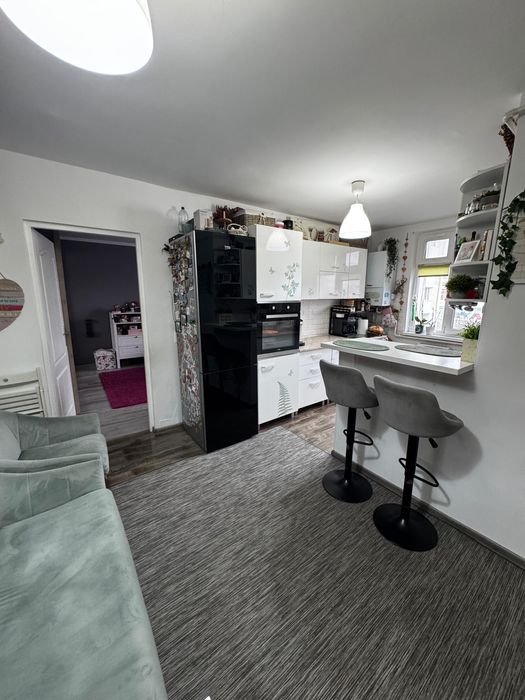 Apartament 2 camere mobilat, etaj 1/4 Alimentara 28, Maratei