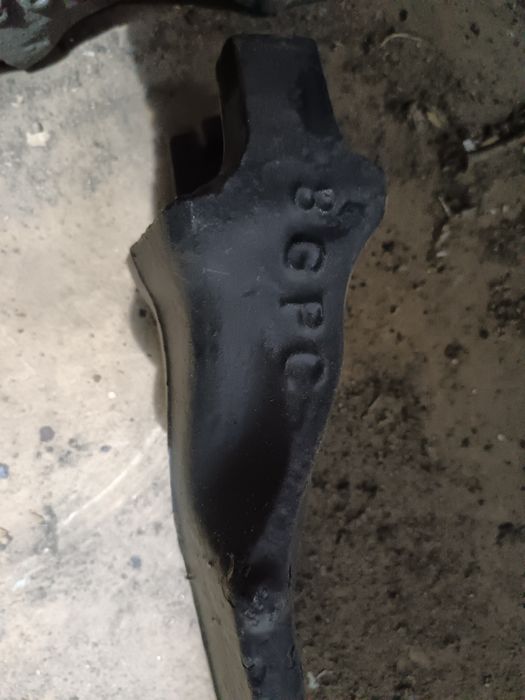 Коронка ковша вольво Bl61