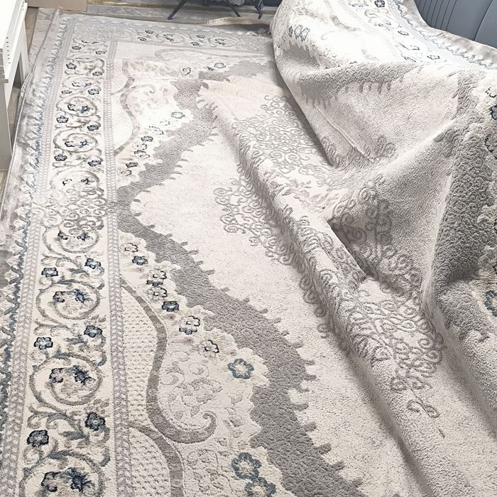 Продам ковер шелковый