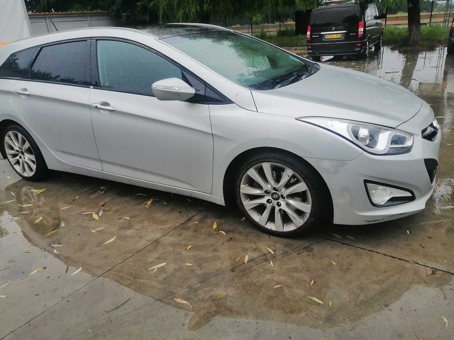 Dezmembram Hyundai I 40