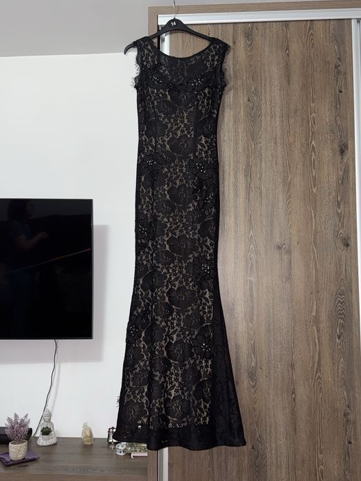 Rochie eleganta-lunga-neagra-marime S